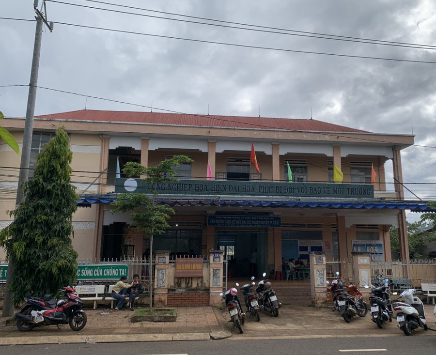 Trụ sở Chi nhánh Văn phòng Đăng ký đất đai huyện Ia Grai. Ảnh: R.H