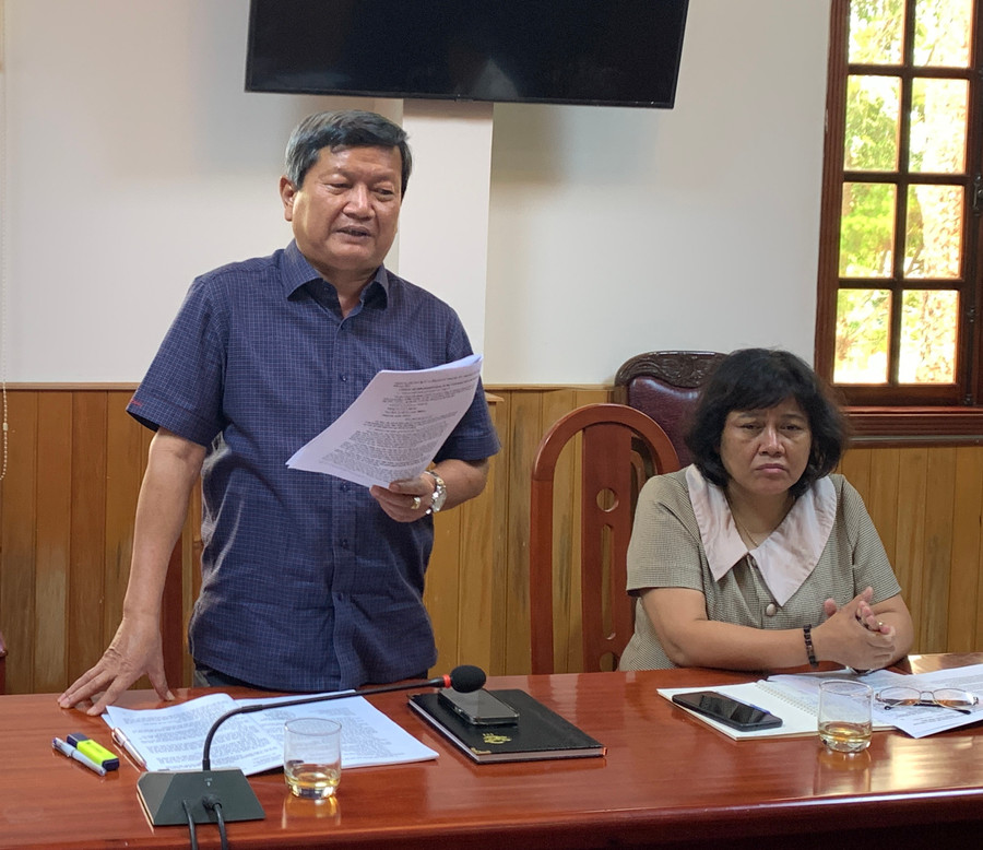 Thành viên đoàn giám sát phát biểu ý kiến tại cuộc họp. Ảnh: R.H Thành viên đoàn giám sát phát biểu ý kiến tại cuộc họp. Ảnh: R.H