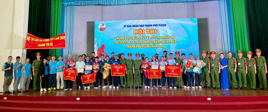 Kết thúc hội thi, Ban tổ chức trao giải giải nhất toàn đoàn cho đội thi phường Ia Kring; giải nhì toàn đoàn thuộc về đội thi xã Chư Á; giải ba toàn đoàn thuộc về đội thi phường Yên Đỗ.