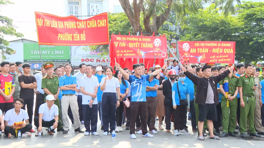 Trong quá trình thi, các đội thi nhận được sự cổ vũ rất nhiệt tình của đông đảo khán giả