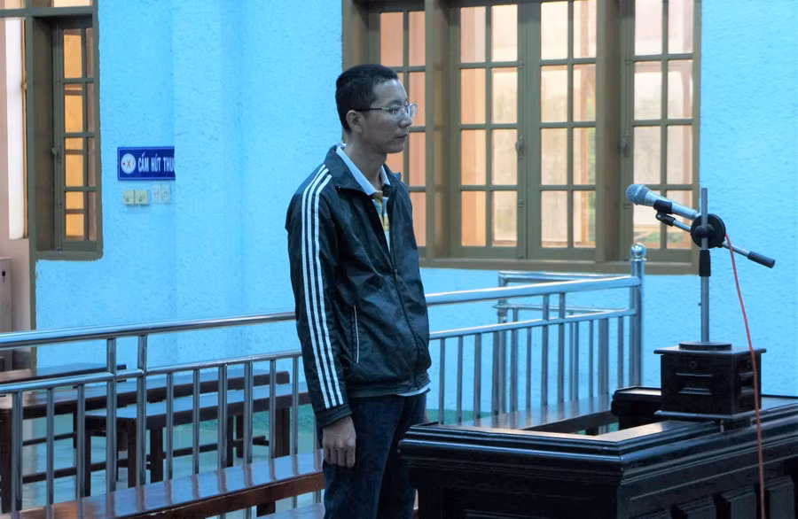 Hội đồng xét xử sơ thẩm Tòa án nhân dân tỉnh Gia Lai tuyên phạt bị cáo Nguyễn Hồng Phong 18 tháng tù về tội "Vi phạm quy định về tham gia giao thông đường bộ”.Ảnh: R.H