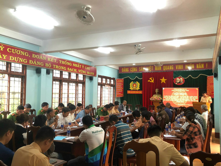 Quang cảnh hội nghị. Ảnh: Công an huyện Mang Yang Quang cảnh hội nghị. Ảnh: Công an huyện Mang Yang