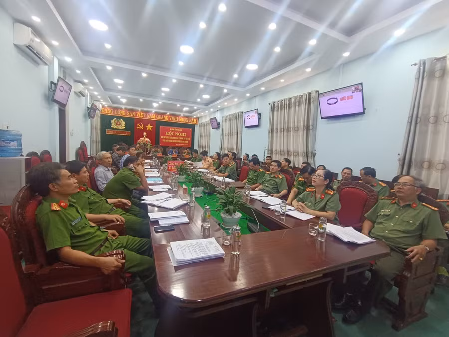 Quang cảnh hội nghị điểm cầu tại trụ sở Công an tỉnh Gia Lai. Ảnh: R'Ô HOK