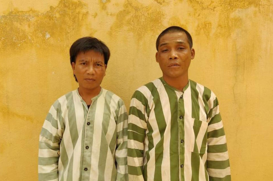 Cơ quan Cảnh sát Điều tra Công an huyện Kbang đã bắt giữ đối tượng Đinh Thây (bìa trái) và Đinh Nhel về hành vi trộm cắp tài sản. Ảnh: Công an huyện Kbang Cơ quan Cảnh sát Điều tra Công an huyện Kbang đã bắt giữ đối tượng Đinh Thây (bìa trái) và Đinh Nhel về hành vi trộm cắp tài sản. Ảnh: Công an huyện Kbang