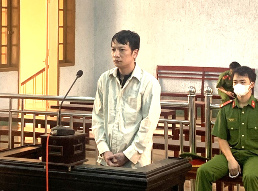 Bị cáo Mã Mạnh Phan tại phiên toà. Ảnh: R'Ô HOK Bị cáo Mã Mạnh Phan tại phiên toà. Ảnh: R'Ô HOK