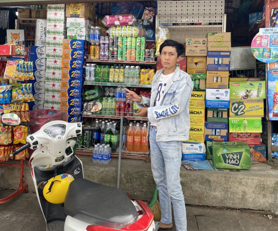 Đối tượng Huỳnh Thanh Nhạc xác định hiện trường thực hiện hành vi trộm cắp tài sản.Ảnh: Công an thị xã An Khê Đối tượng Huỳnh Thanh Nhạc xác định hiện trường thực hiện hành vi trộm cắp tài sản.Ảnh: Công an thị xã An Khê