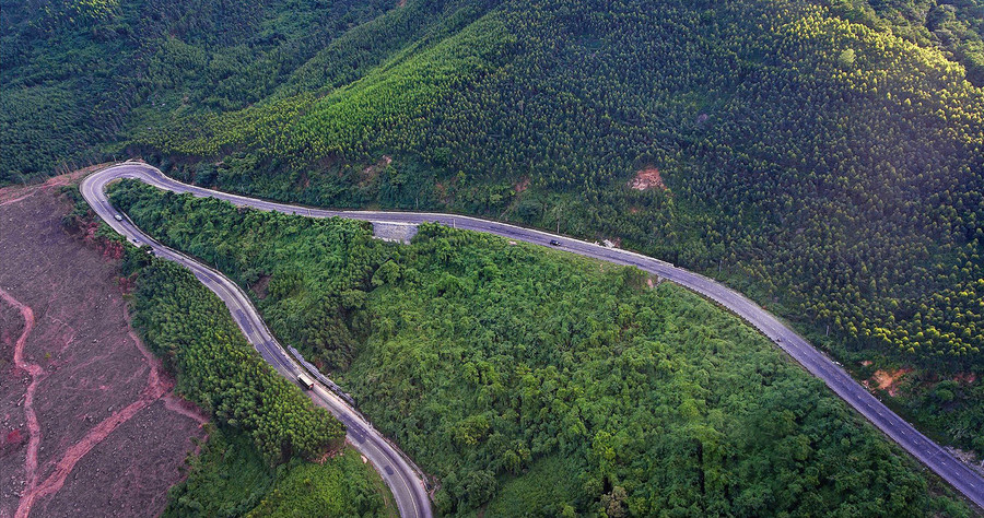 Đèo An Khê. Ảnh: Phan Nguyên deo-an-khe.jpg