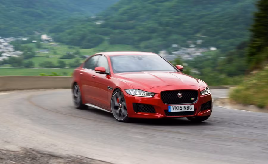 2017-jaguar-xe-s-test-review-car-and-driver-photo-660137-s-original.jpg