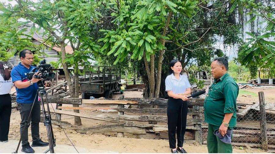 Những phóng viên ở cơ sở tác nghiệp tại làng DTTS nhung-phong-vien-co-so-tac-nghiep-tai-lang-dtts.jpg