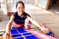 Phụ nữ Bahnar giữ gìn nghề dệt thổ cẩm