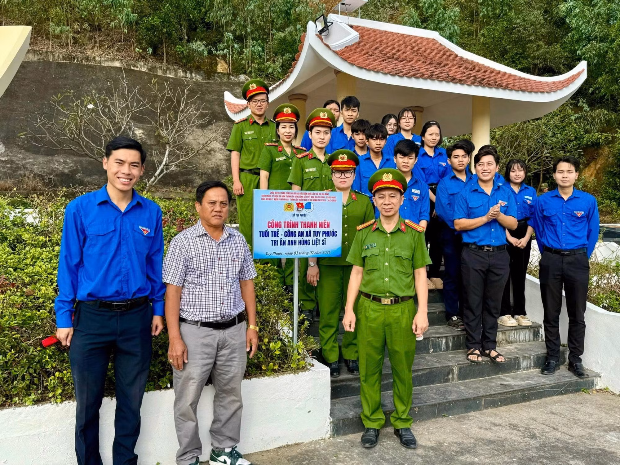 ra-mat-cong-trinh-thanh-nien-tai-xa-tuy-phuoc-1.jpg
