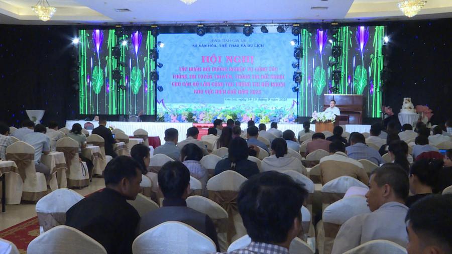 Quang cảnh hội nghị. Ảnh: Huy Toàn hoi-nghi-tap-huan.jpg