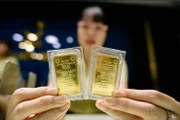 Cuối tuần, giá vàng trong nước tiếp tục vọt tăng, tiến sát mốc 160 triệu đồng/lượng