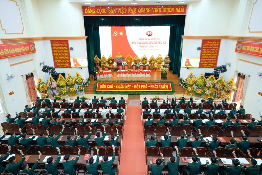 quang-canh-dai-hoi.jpg