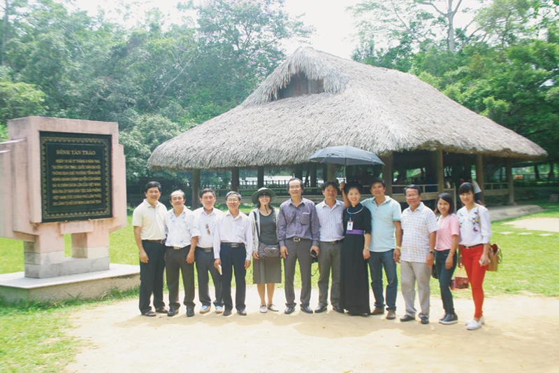 Tháng Tám: Trên quê hương cách mạng Tân Trào