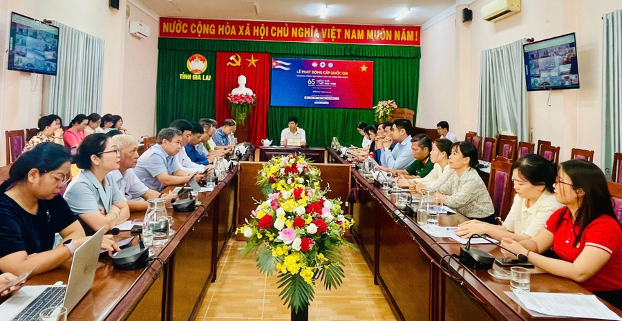 Lễ phát động chương trình vận động ủng hộ nhân dân Cuba tại điểm cầu tỉnh Gia Lai. Ảnh: ĐVCC 531184115-2932585510277072-3780979211206104045-n.jpg