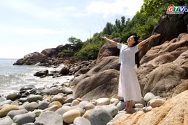 Khám phá vẻ đẹp hoang sơ của Ghềnh Ráng Tiên Sa