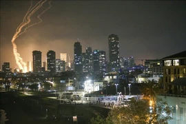 Iran-Israel trả đũa lẫn nhau, căng thẳng tiếp tục leo thang