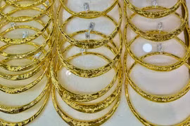 Giá vàng trong nước ngày 29-6 đi ngang, vẫn bỏ xa thế giới 15,5 triệu đồng/lượng