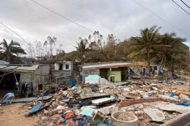 Gia Lai triển khai kế hoạch thần tốc xây dựng lại 647 nhà bị sập đổ do bão lũ