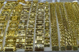 Ngày 2-8, giá vàng trong nước đột ngột tăng lên mức 123,5 triệu đồng/lượng