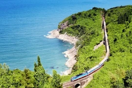 Tàu Thống Nhất là chuyến tàu hỏa tuyệt vời nhất thế giới năm 2025
