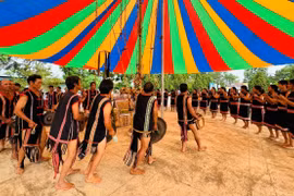 Gần 500 nghệ nhân thi văn hóa các dân tộc thiểu số huyện Ia Grai