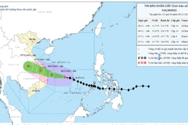 Dự báo chiều nay bão sẽ chỉ còn cách Quy Nhơn 120km. Ảnh: P.V