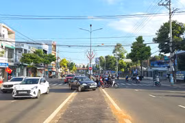 TP. Pleiku: Chính thức phân luồng giao thông tại ngã ba Tô Vĩnh Diện-Phạm Văn Đồng