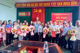 Đak Pơ bổ nhiệm 16 lãnh đạo, quản lý sau khi tổ chức lại các cơ quan chuyên môn