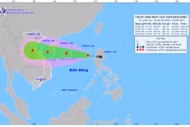 Áp thấp nhiệt đới đi vào Biển Đông, di chuyển với tốc độ 25 km/h