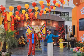 Gần 1 triệu lượt khách đến tham quan tại Hội chợ mùa Thu lần thứ I