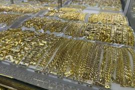 Giá vàng miếng hôm nay (22-7) tăng thêm 300.000 đồng/lượng