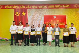 Chư Pưh: Khen thưởng 30 tập thể, cá nhân xuất sắc trong xây dựng nông thôn mới