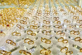 Đầu tuần, vàng tăng 300.000 đồng/lượng ở chiều mua, chiều bán ổn định