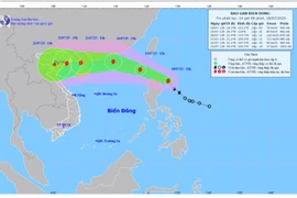 Bão Wipha tiến vào biển Đông, gió giật cấp 11