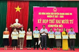 Kbang: Khen thưởng 43 tập thể, cá nhân có thành tích xuất sắc trong hoạt động HĐND
