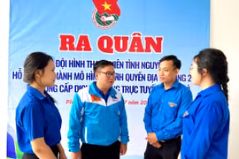 135 đội hình thanh niên tình nguyện ra quân hỗ trợ chính quyền 2 cấp