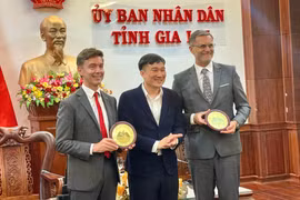 Lãnh đạo tỉnh Gia Lai tiếp đoàn công tác của Đại sứ Phái đoàn Liên minh châu Âu và Đại sứ Pháp tại Việt Nam