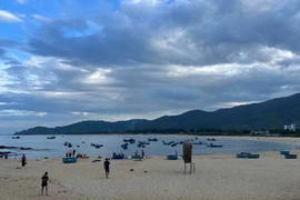 Vùng biển Gia Lai có mưa giông, lốc xoáy, sóng cao trên 2 m
