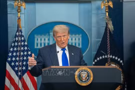 Tổng thống Mỹ Donald Trump phát biểu tại cuộc họp báo ở Nhà Trắng, Washington, D.C. Ảnh tư liệu: THX/TTXVN