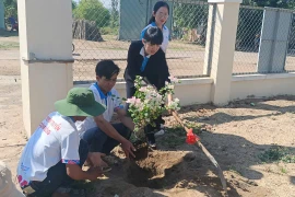 Phụ nữ huyện Ia Pa phát động trồng cây “Đời đời nhớ ơn Bác Hồ”