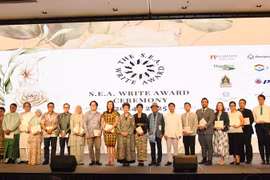2 nhà văn Việt Nam được vinh danh tại Giải thưởng Văn học ASEAN