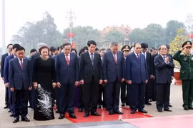 Lãnh đạo Đảng, Nhà nước vào Lăng viếng Chủ tịch Hồ Chí Minh