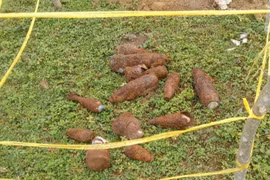 Bom mìn, vật liệu nổ được Ban Chỉ huy Phòng thủ Khu vực 3 - Thống Nhất thu gom xử lý an toàn.