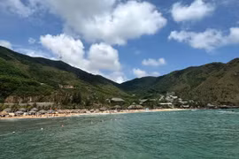 Lễ 30-4, 1-5: Lượng khách du lịch cả nước bùng nổ, tăng hơn 31% so với cùng kỳ