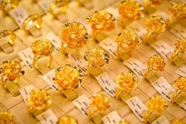 Tăng vọt 2,5 triệu đồng, vàng miếng tiến sát mốc 153 triệu đồng/lượng