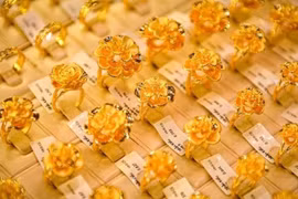 Tăng vọt 2,5 triệu đồng, vàng miếng tiến sát mốc 153 triệu đồng/lượng