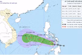 Áp thấp nhiệt đới di chuyển với tốc độ 20-25 km/h, sáng mai (26-11) sẽ đi vào biển Đông