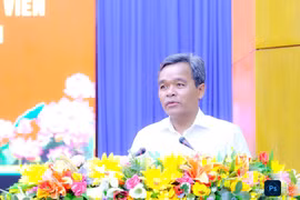 Phát biểu tại Hội nghị gặp mặt các đồng chí lãnh đạo tỉnh, nguyên Tỉnh ủy viên đang sinh sống trên địa bàn tỉnh